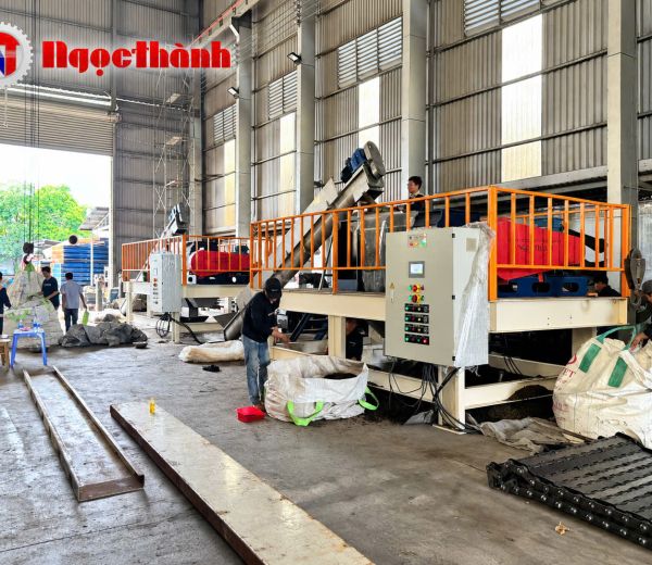 Máy vắt nước dạng trục vít công nghiệp 1-10 tấn/giờ